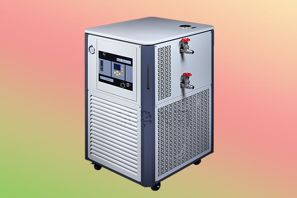 制冷加熱一體機制冷系統出現堵塞現象的原因分析 制冷加熱一體機制冷系統出現堵塞現象的原因分析