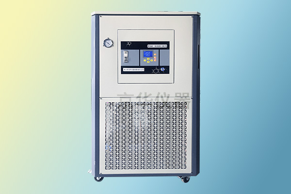 怎樣使用高低溫循環(huán)一體機進行排氣